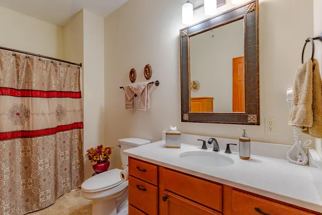 $289,900 | 230 Hilldale Drive, Unit 1108, Hartford, WI 53027