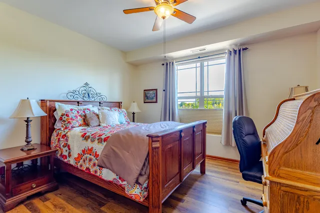 $289,900 | 230 Hilldale Drive, Unit 1108, Hartford, WI 53027