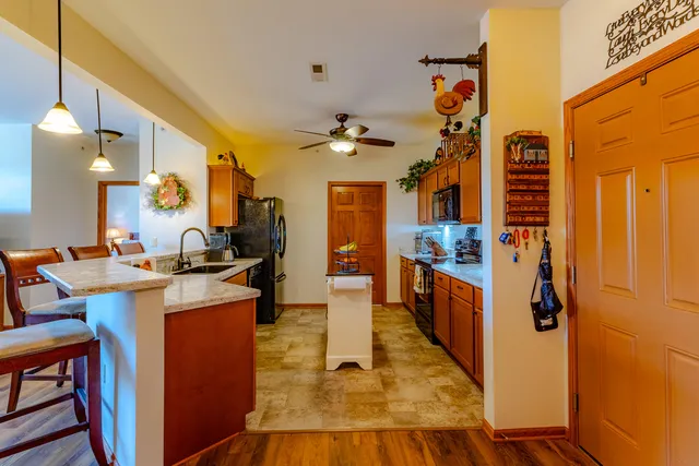 $289,900 | 230 Hilldale Drive, Unit 1108, Hartford, WI 53027