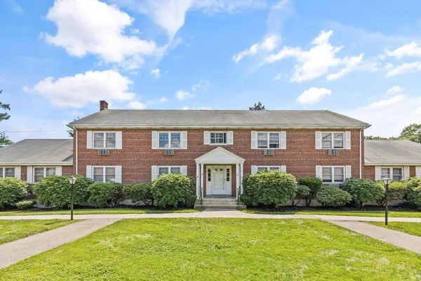 $3,000 | 138 Emerson Gardens Road, Unit 138, Lexington, MA 02420