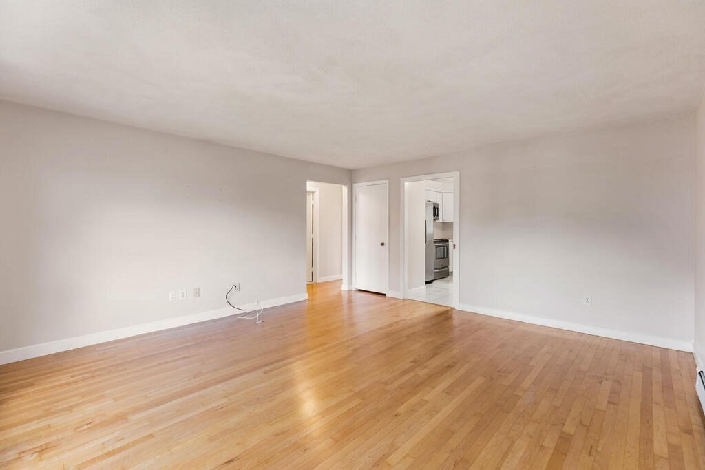 138 Emerson Gardens Road, Unit 138 Lexington, MA 02420 - Photo 3 of 18