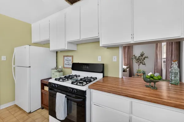 $299,999 | 4349 Olivehurst Avenue, Olivehurst, CA 95961