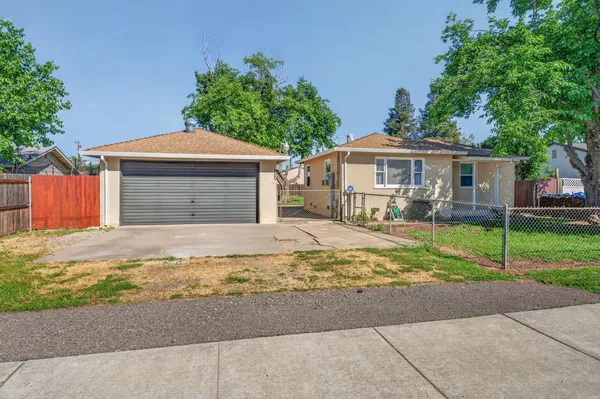 $299,999 | 4349 Olivehurst Avenue, Olivehurst, CA 95961