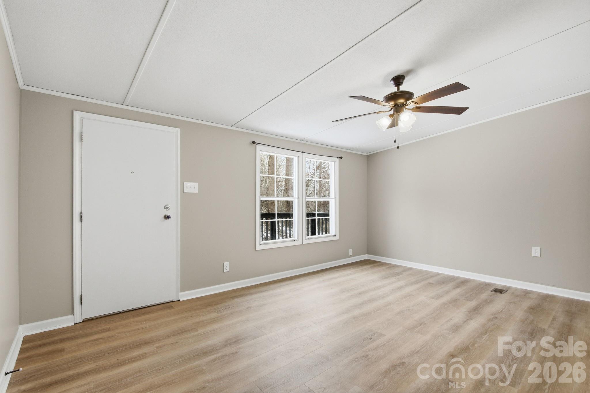 517 Ridgeway Place Southwest Lenoir, NC 28645 - Photo 6 of 38