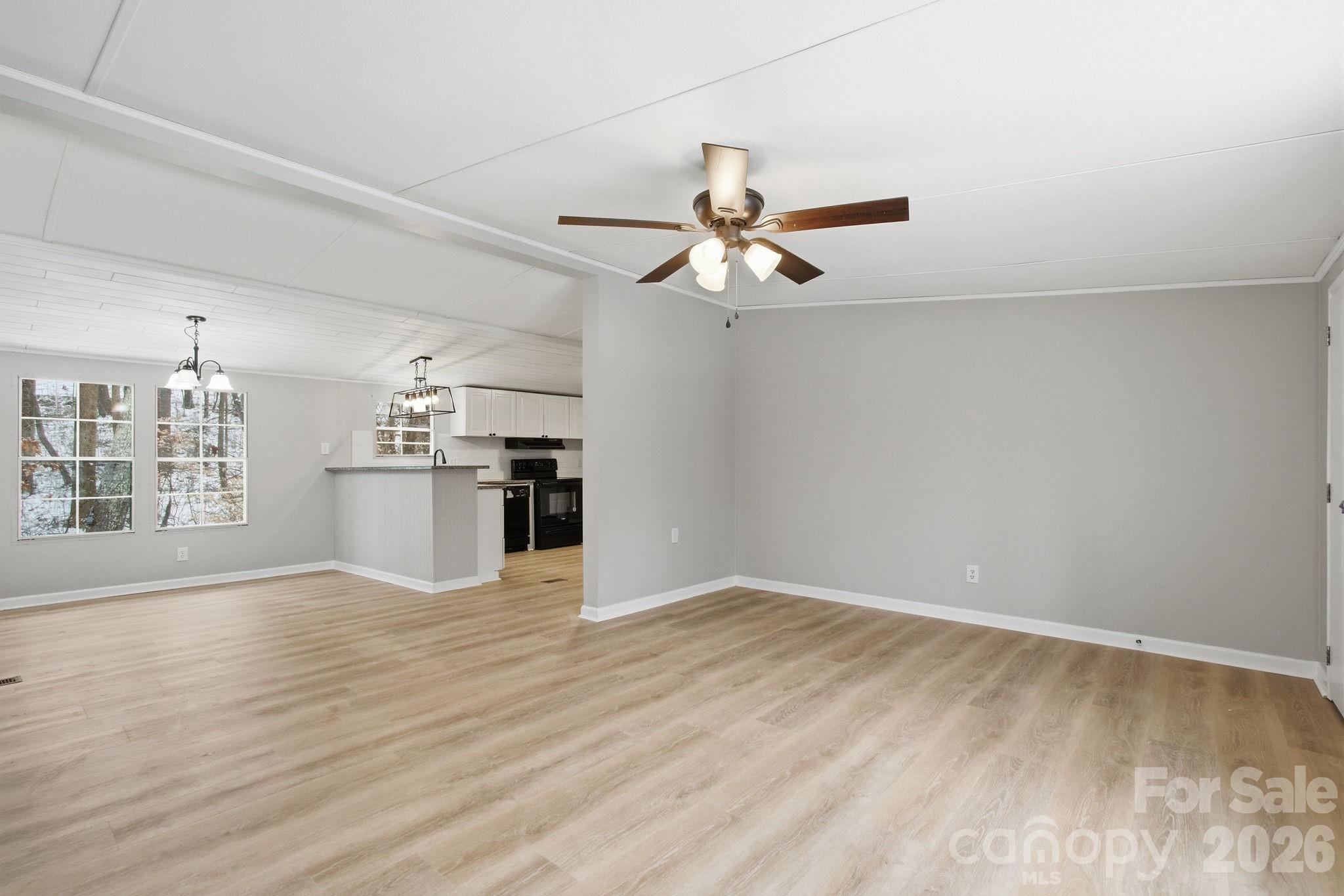 517 Ridgeway Place Southwest Lenoir, NC 28645 - Photo 8 of 38