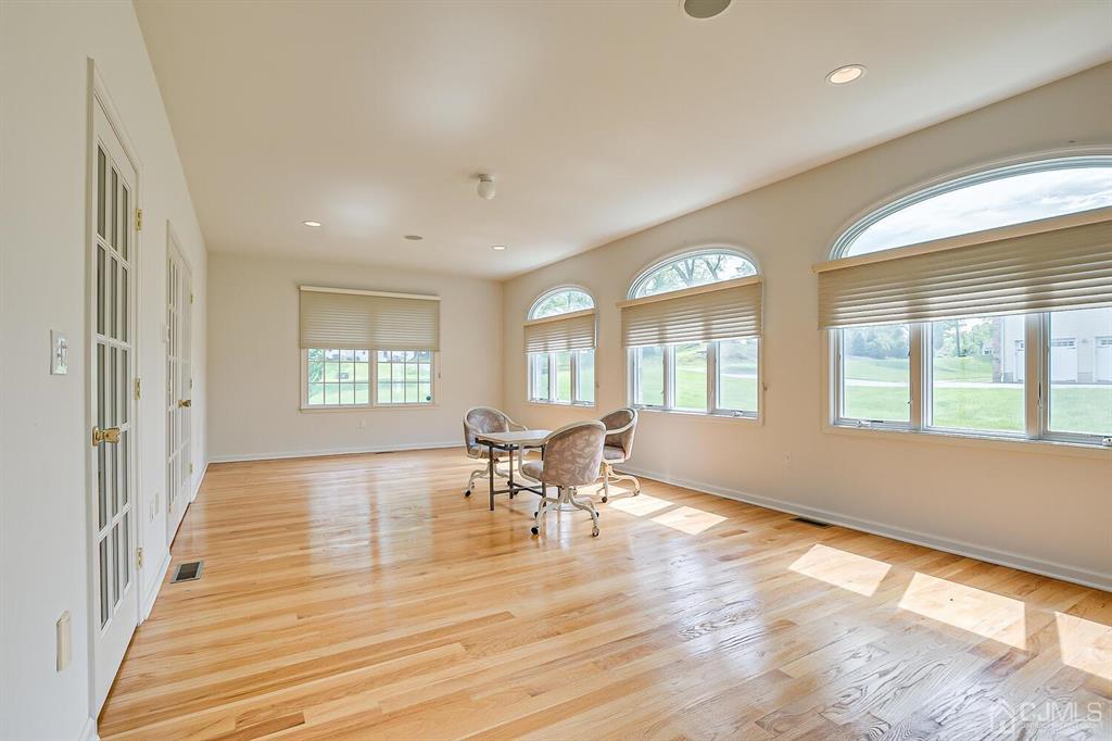 12 Hayduk Drive Edison, NJ 08820 - Photo 19 of 64