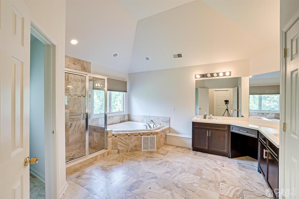 12 Hayduk Drive Edison, NJ 08820 - Photo 47 of 64