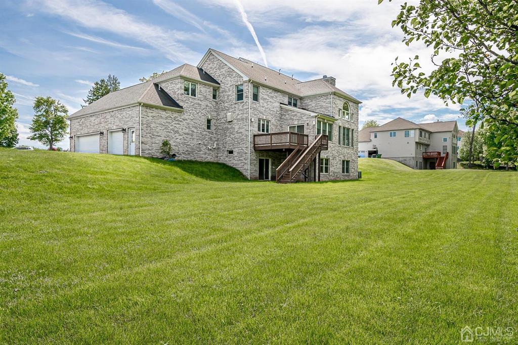 12 Hayduk Drive Edison, NJ 08820 - Photo 6 of 64 a front view of house with yard and porch