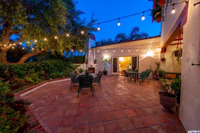 $2,800,000 | 1450 Royal Boulevard, Glendale, CA 91207