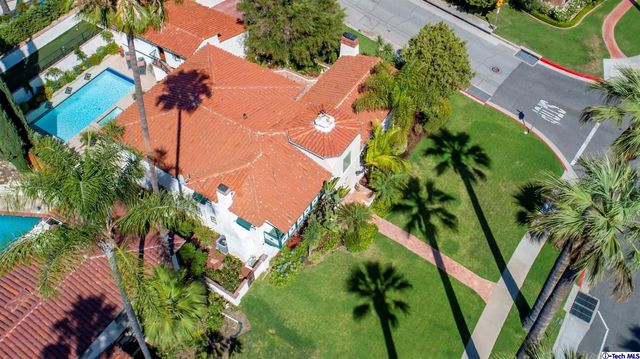 $2,800,000 | 1450 Royal Boulevard, Glendale, CA 91207