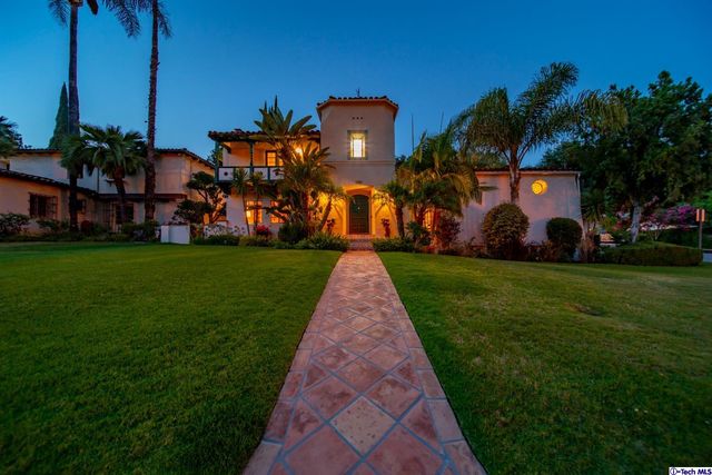 $2,800,000 | 1450 Royal Boulevard, Glendale, CA 91207