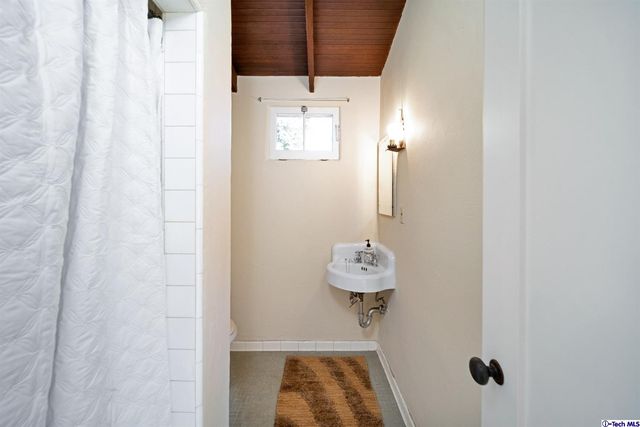 $2,800,000 | 1450 Royal Boulevard, Glendale, CA 91207