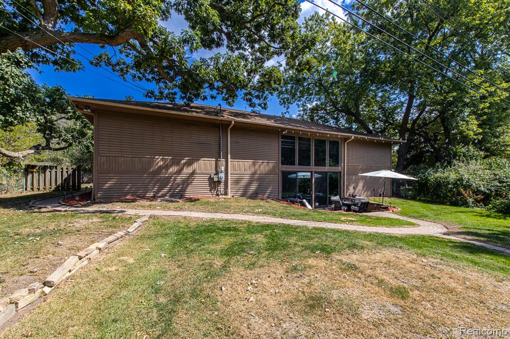 73 Nevada Avenue Rochester Hills, MI 48309 - Photo 48 of 54