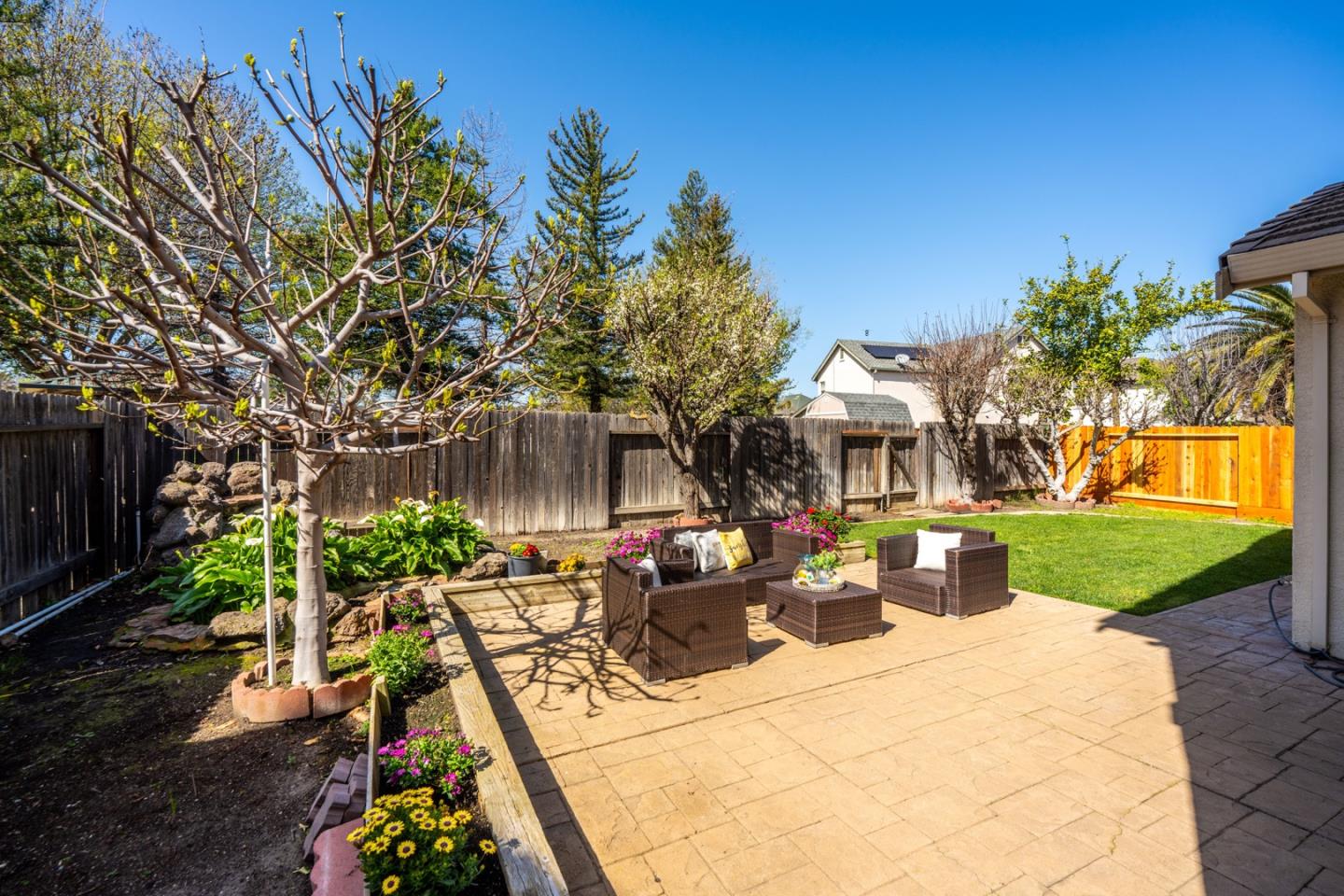 1559 Cindy Way Tracy, CA 95377 - Photo 26 of 28 a view of a backyard with sitting area