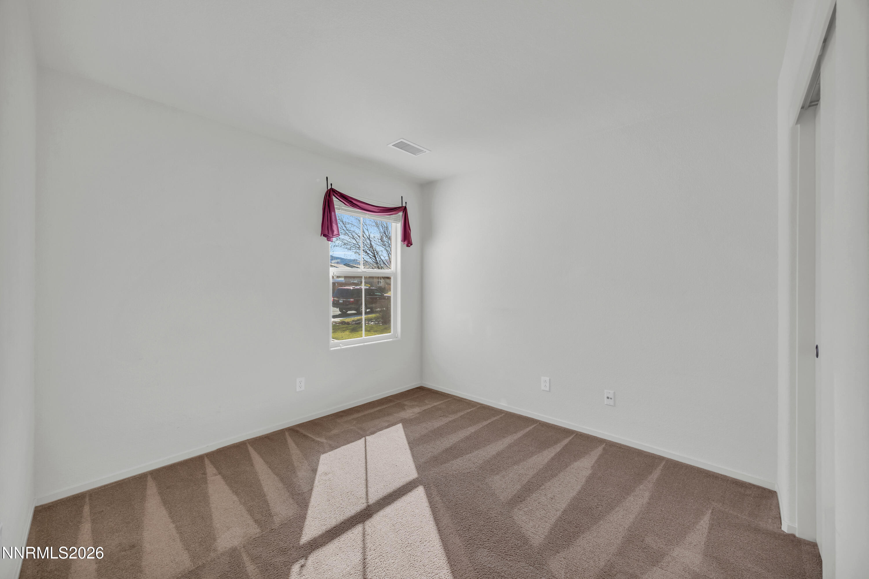 11385 Verazae Drive Reno, NV 89521 - Photo 14 of 32 29_img_4175