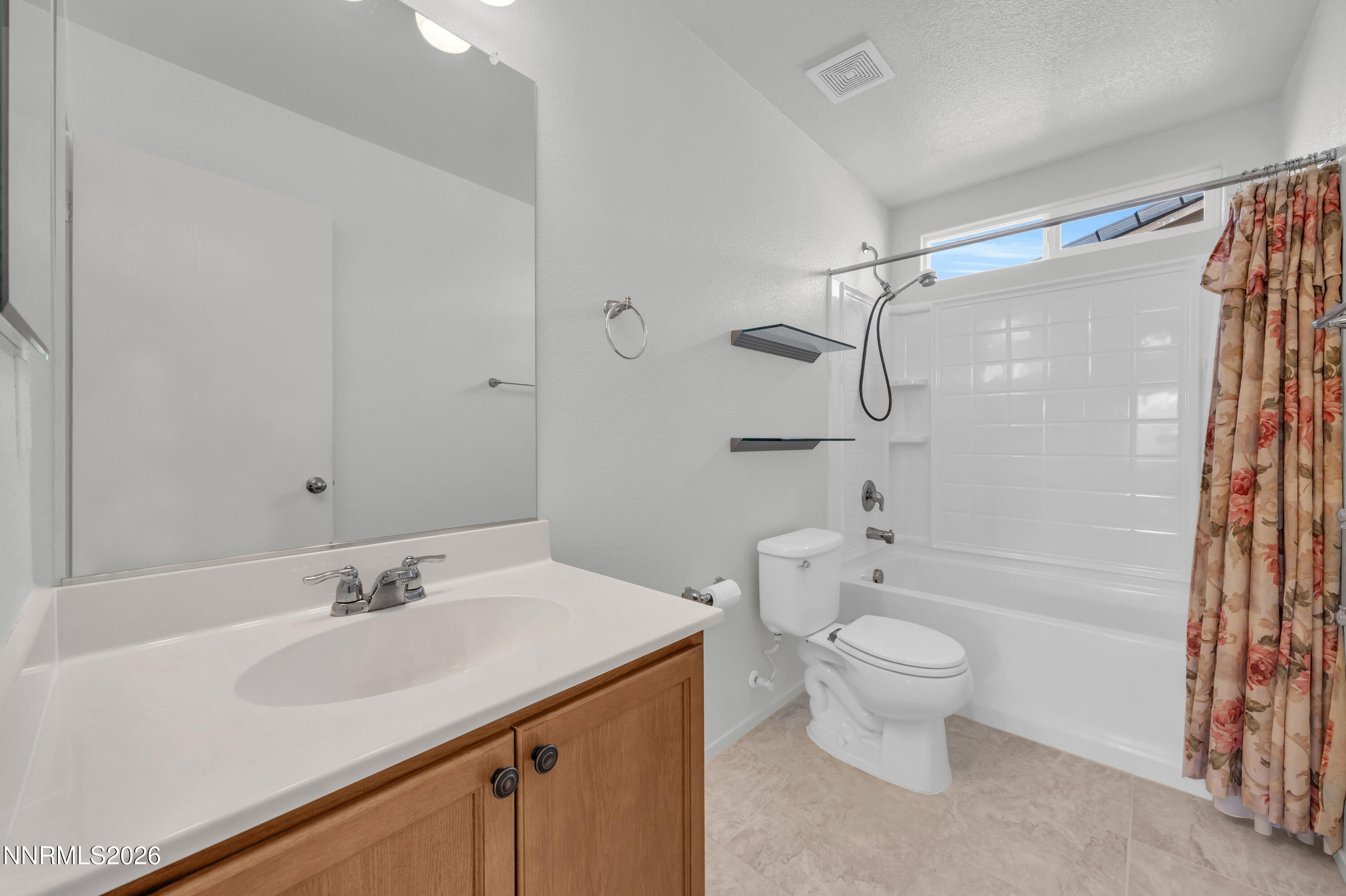 11385 Verazae Drive Reno, NV 89521 - Photo 16 of 32 33_img_4205
