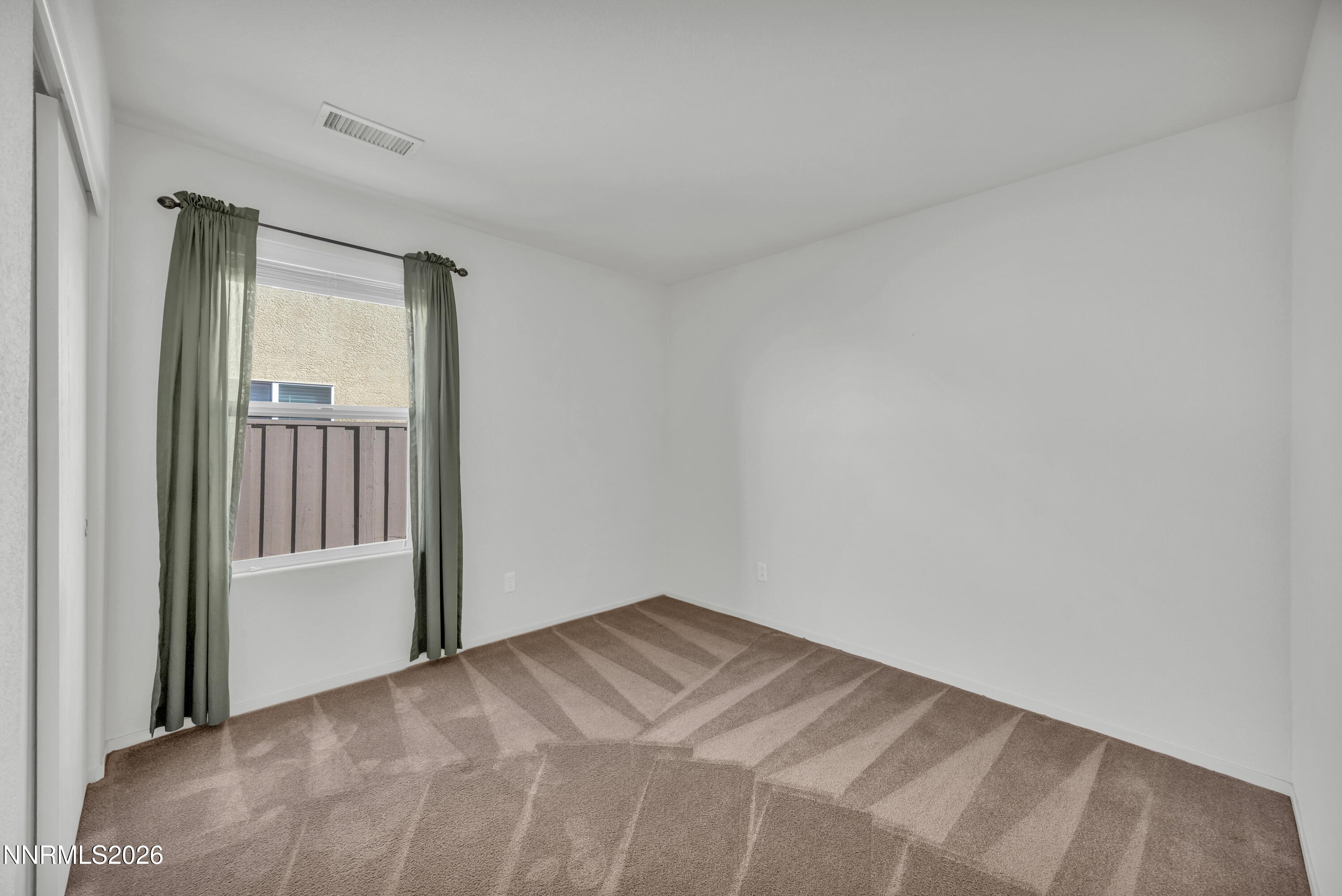 11385 Verazae Drive Reno, NV 89521 - Photo 17 of 32 31_img_4195