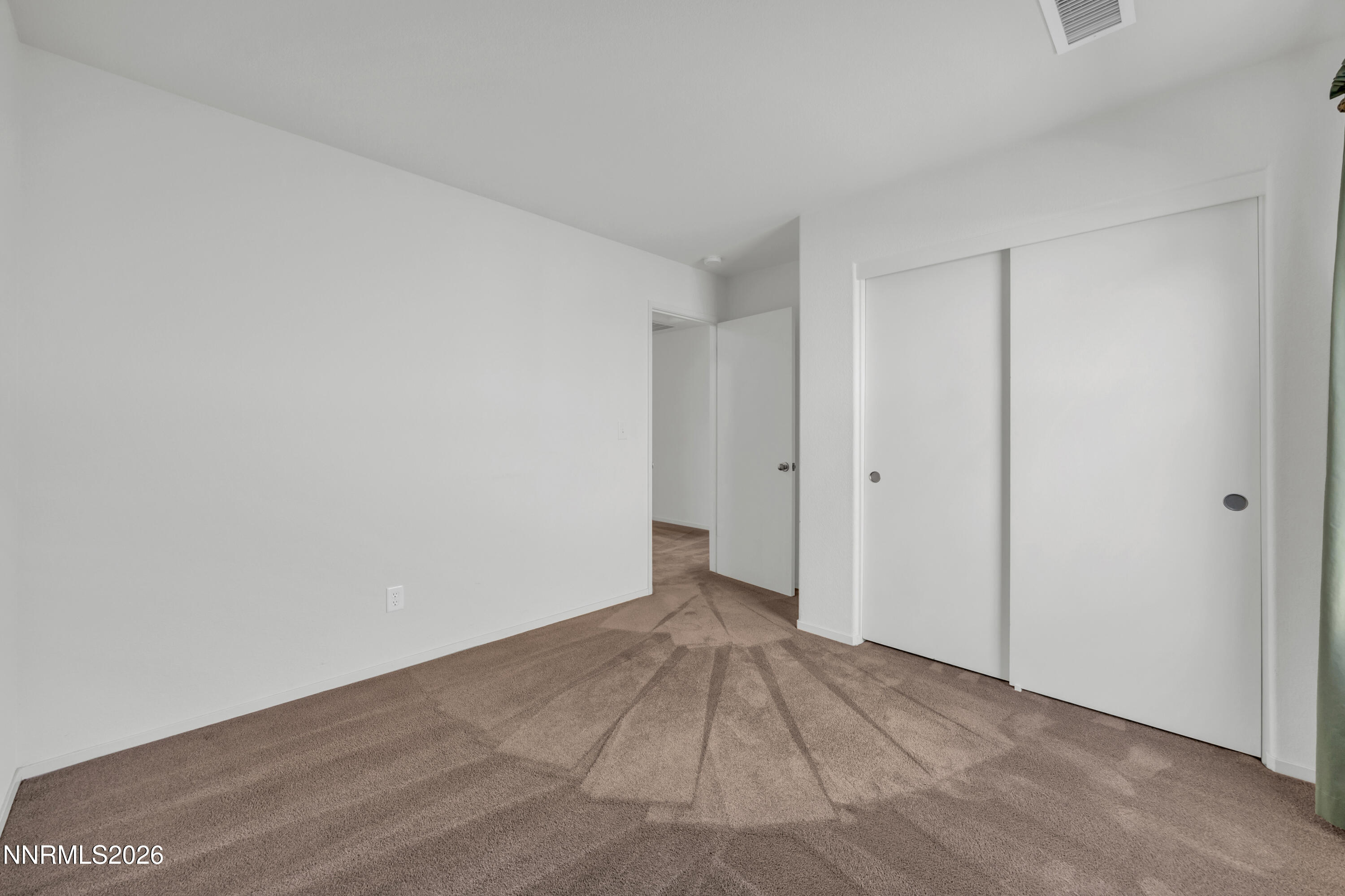 11385 Verazae Drive Reno, NV 89521 - Photo 18 of 32 32_img_4245