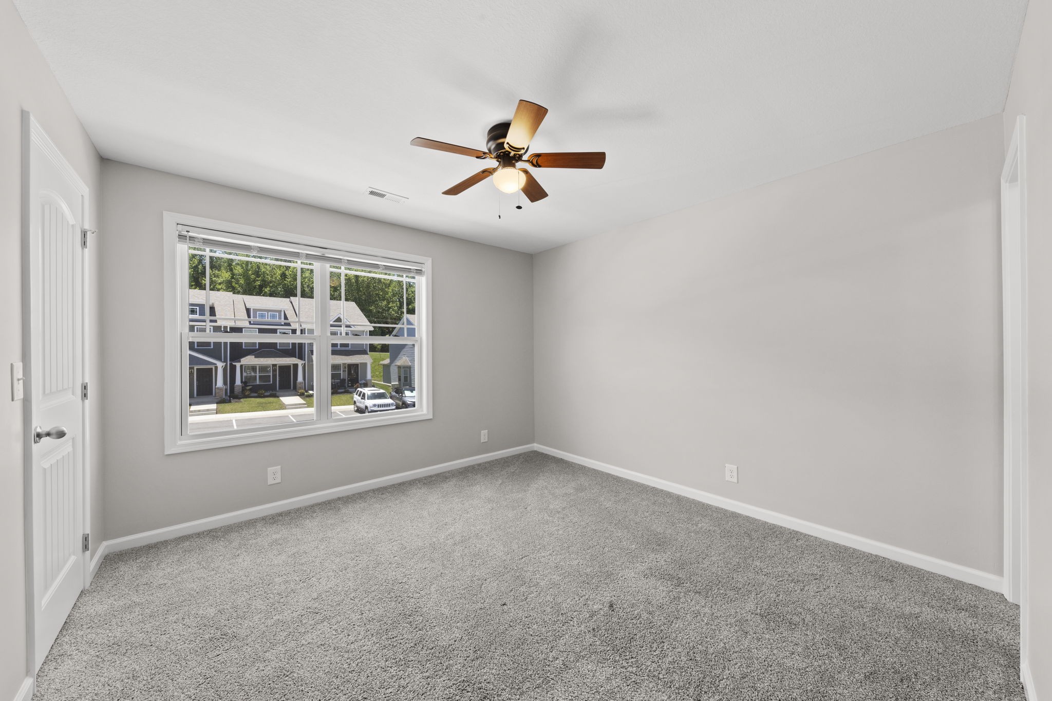 119 Davis Ridge Lane Clarksville, TN 37040 - Photo 22 of 30 an empty room with a window