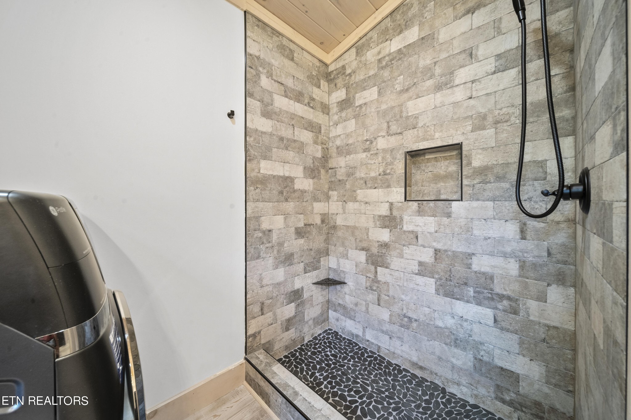 1467 Licking Spring Way, Unit 5 Sevierville, TN 37876 - Photo 10 of 21 Gallery Image 10