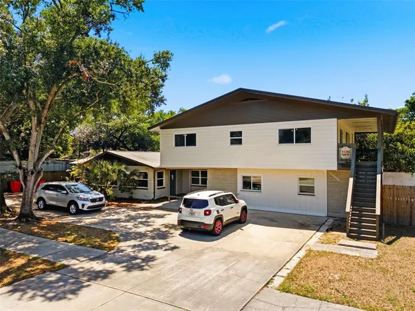 $2,200 | 5136 68th Street North, Unit B, St. Petersburg, FL 33709
