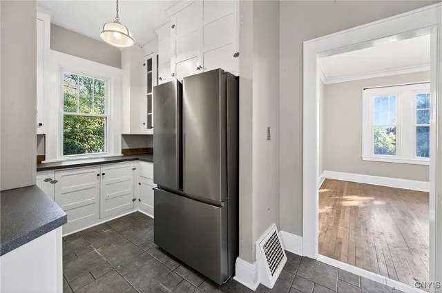 $289,900 | 201 Lincoln Park Drive, Syracuse, NY 13203