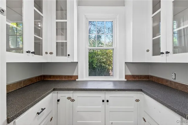 $289,900 | 201 Lincoln Park Drive, Syracuse, NY 13203