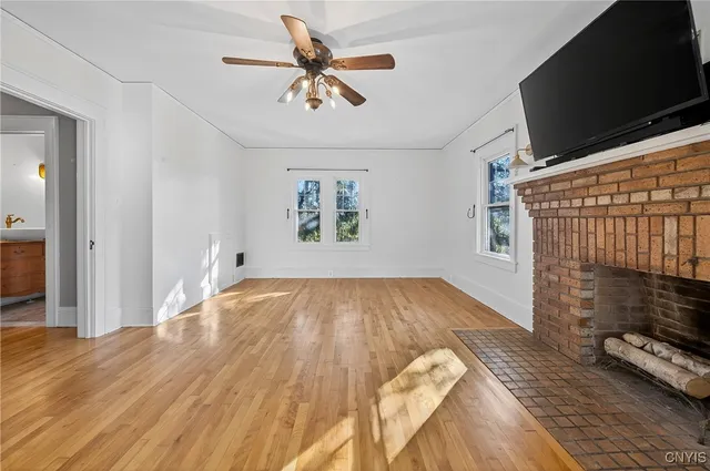 $289,900 | 201 Lincoln Park Drive, Syracuse, NY 13203