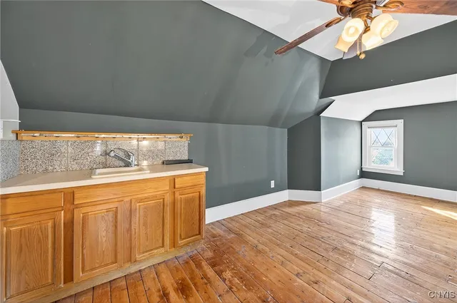 $289,900 | 201 Lincoln Park Drive, Syracuse, NY 13203