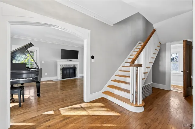 $289,900 | 201 Lincoln Park Drive, Syracuse, NY 13203