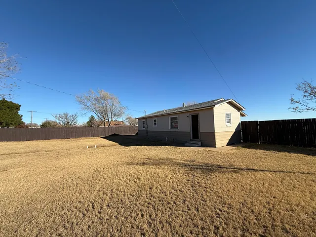 a house view with a outdoor space
