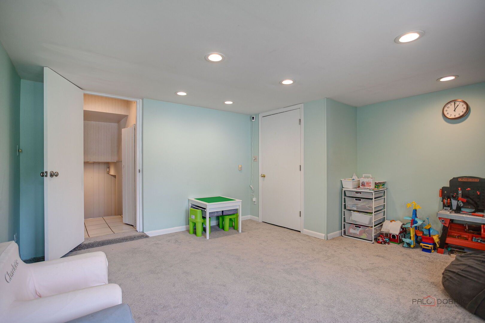 1243 Ridge Road Highland Park, IL 60035 - Photo 21 of 33 Gallery Image 21