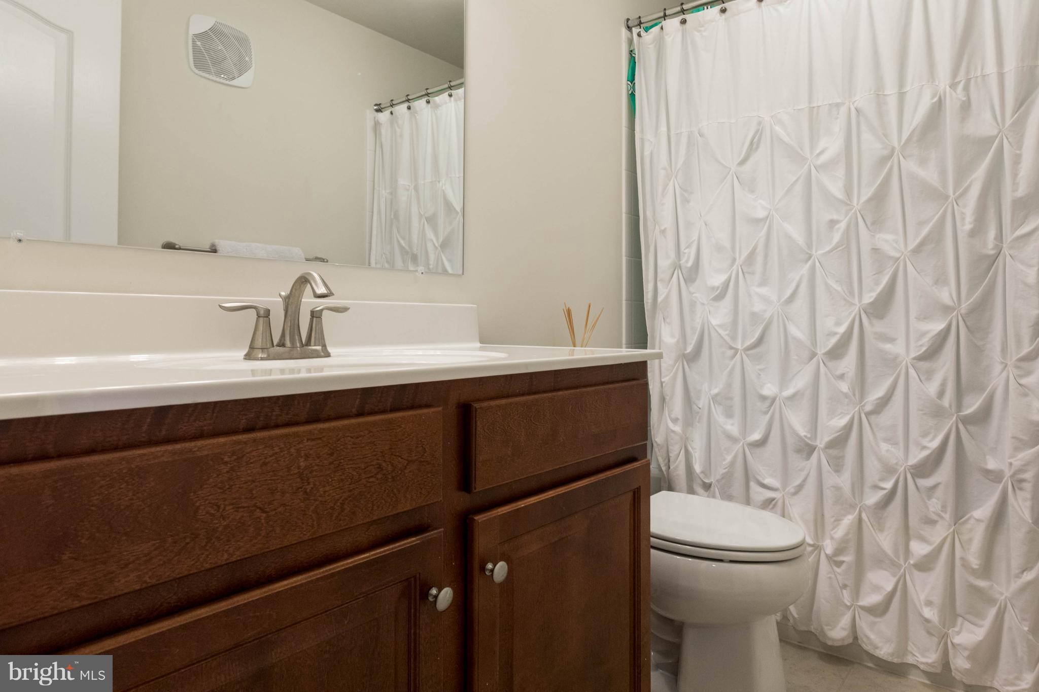 4710 Dane Ridge Circle Woodbridge, VA 22193 - Photo 25 of 30 Bath
