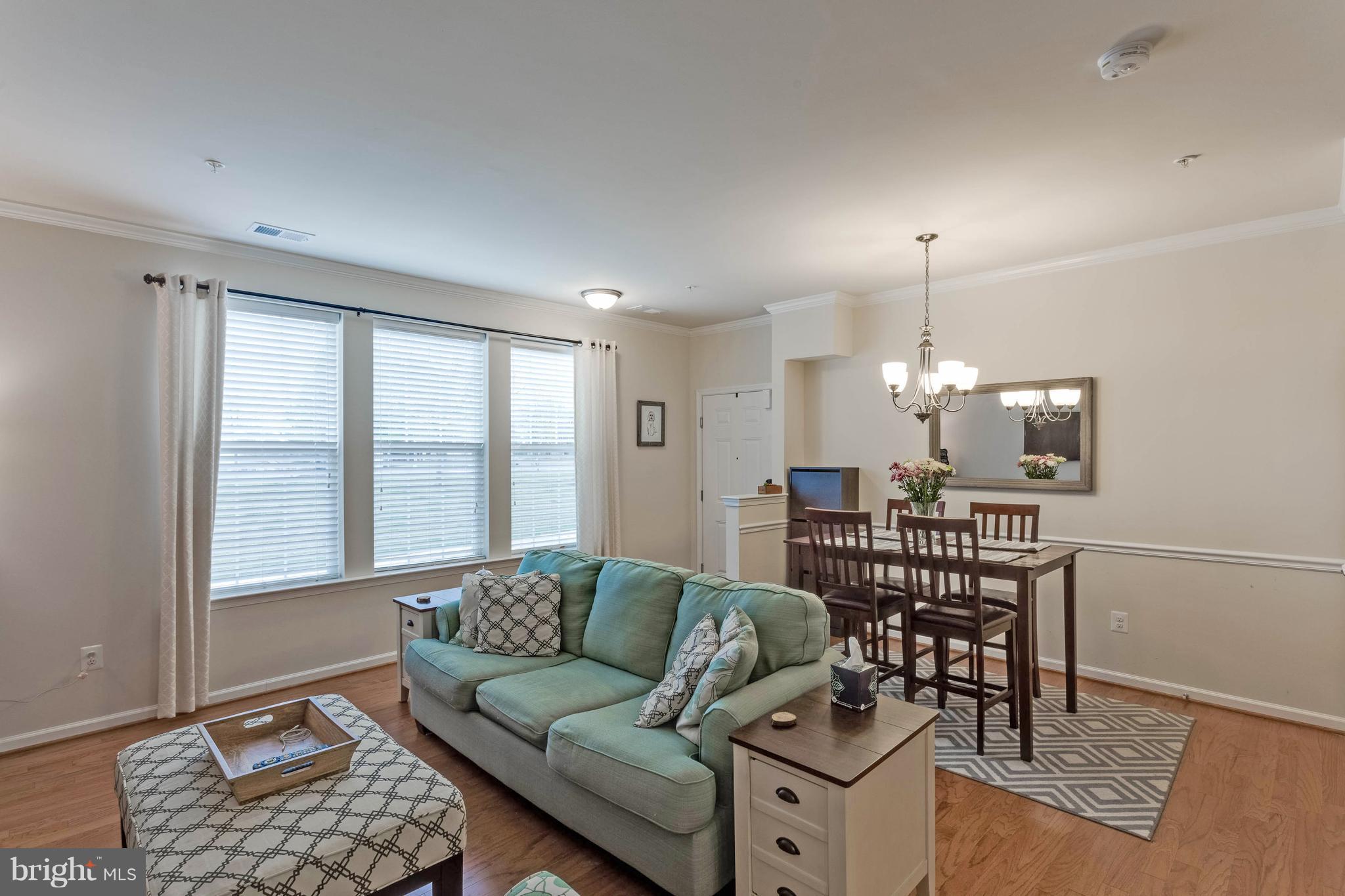 4710 Dane Ridge Circle Woodbridge, VA 22193 - Photo 8 of 30 Family Room