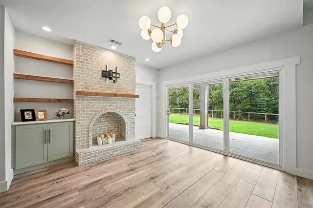 $350,000 | 312 Lone Tree Lane, Hickory Creek, TX 75065