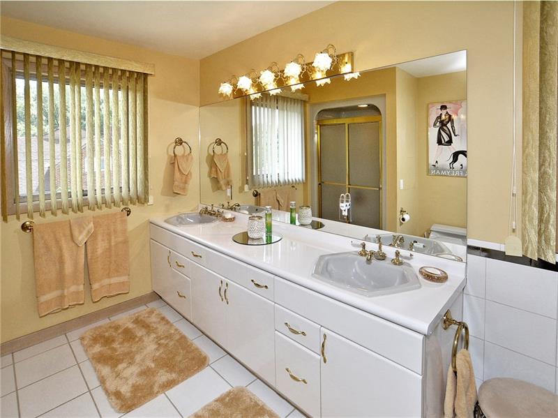 201 Harrison Road Turtle Creek, PA 15145 - Photo 15 of 25 Master bath