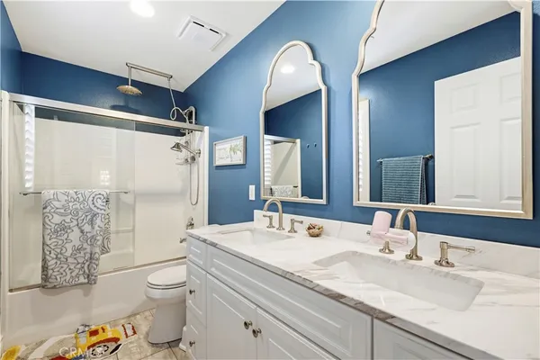 $910,000 | 19890 Holly Drive, Saugus, CA 91350