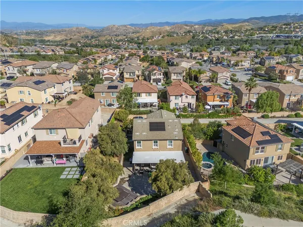 $910,000 | 19890 Holly Drive, Saugus, CA 91350