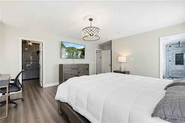 $910,000 | 19890 Holly Drive, Saugus, CA 91350