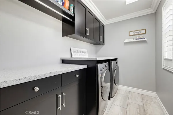 $910,000 | 19890 Holly Drive, Saugus, CA 91350