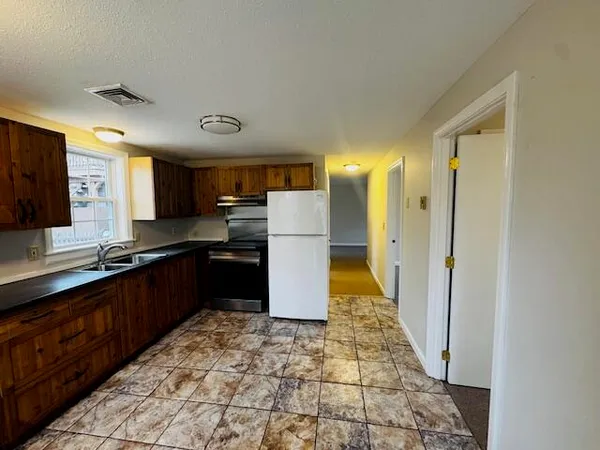 $2,600 | 470 East Falmouth Highway, Unit A, East Falmouth, MA 02536