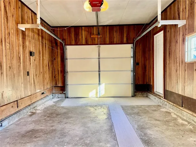 $325,000 | 320 West Torrance Street, Maryville, MO 64468