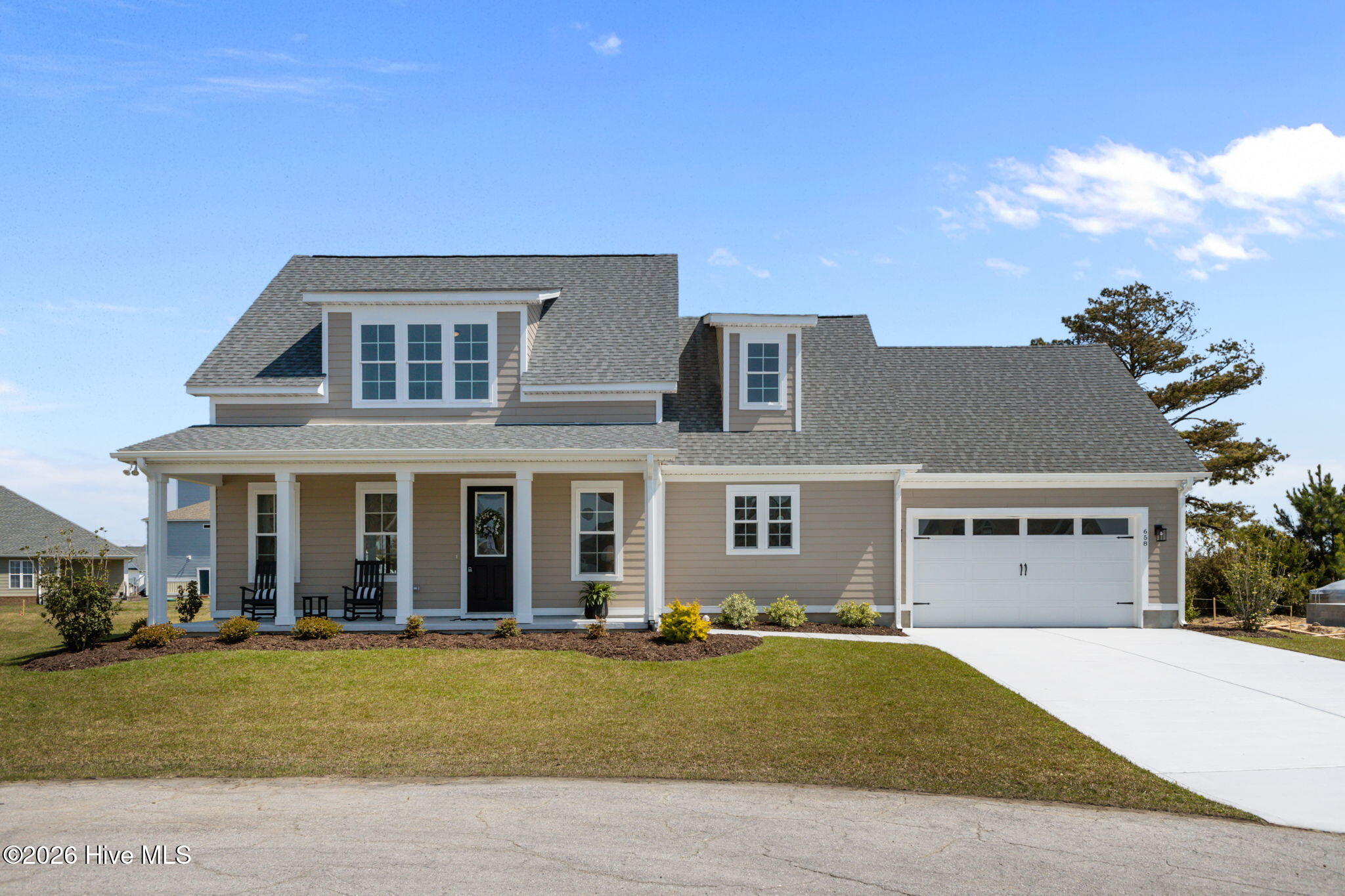 658 Fishermans Point Newport, NC 28570 - Photo 2 of 44 1-web-or-mls-1S3A2370