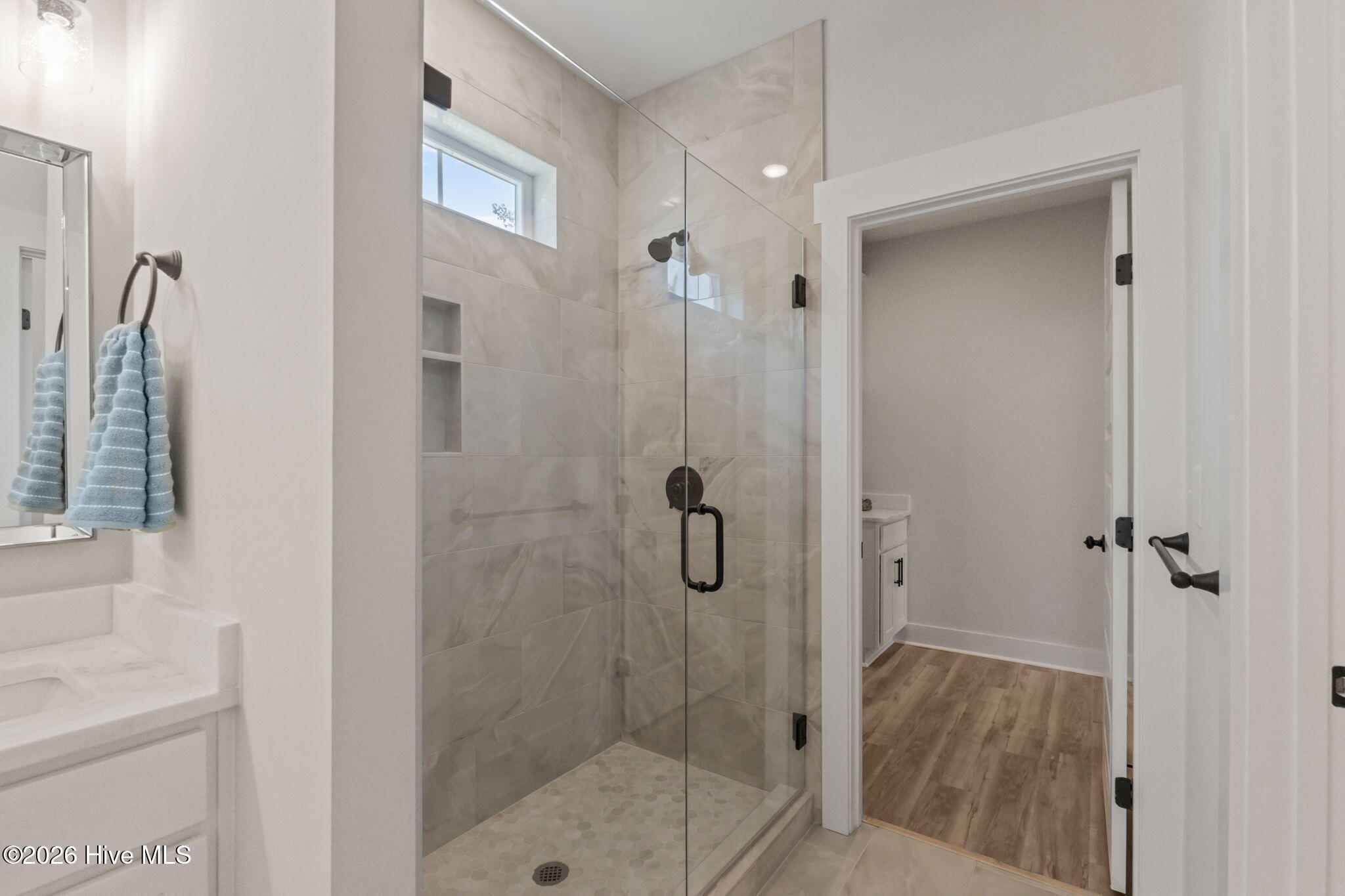 658 Fishermans Point Newport, NC 28570 - Photo 24 of 44 Primary Bath