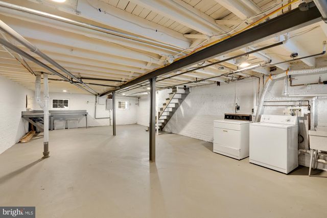 a view of a storage & utility room