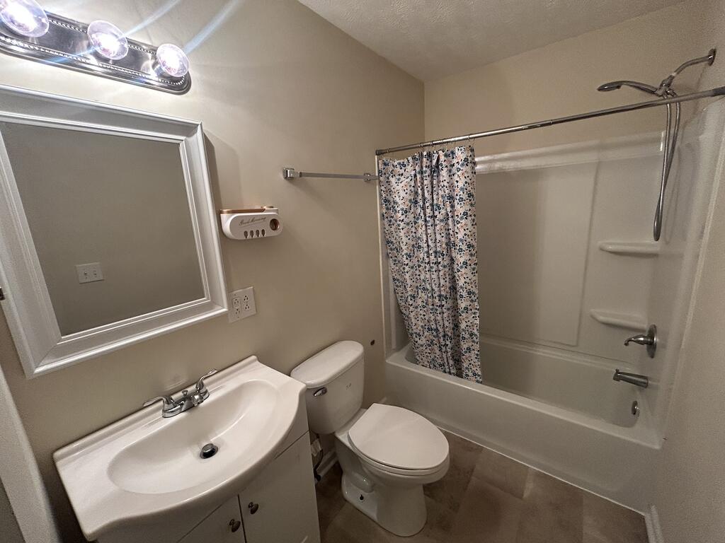 181 Slide Mountain Road Bland, VA 24315 - Photo 6 of 35 Gallery Image 6