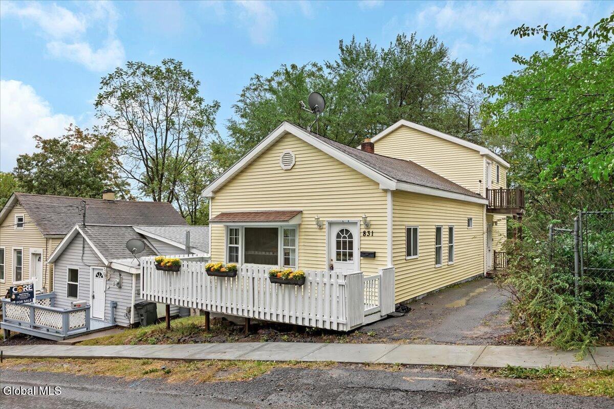 831 7th Street Rensselaer, NY 12144 - Photo 25 of 33 35-IMG_1130