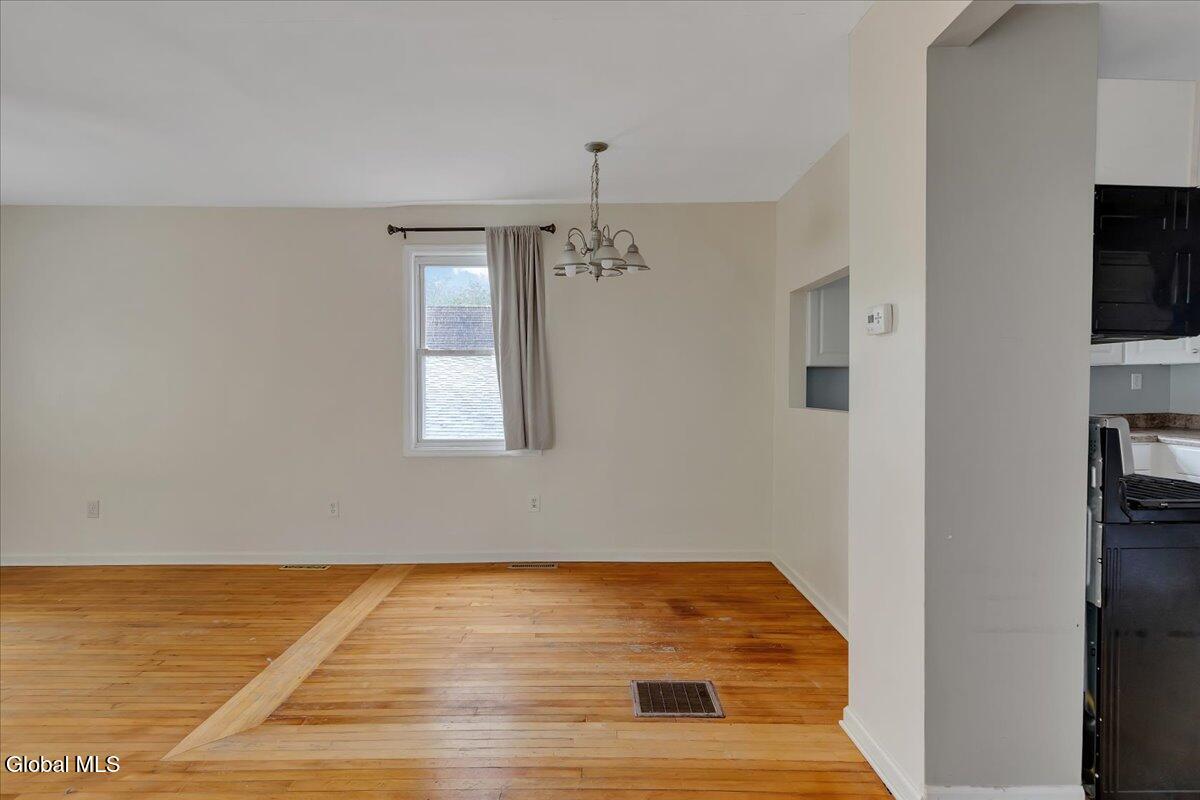 831 7th Street Rensselaer, NY 12144 - Photo 8 of 33 12-IMG_1271
