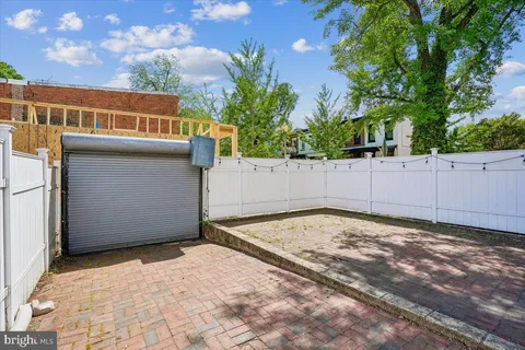 $675,000 | 1339 C Street Northeast, Washington, DC 20002