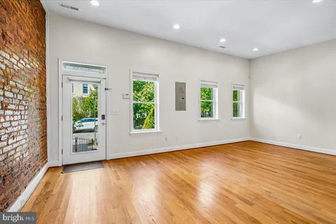 $675,000 | 1339 C Street Northeast, Washington, DC 20002